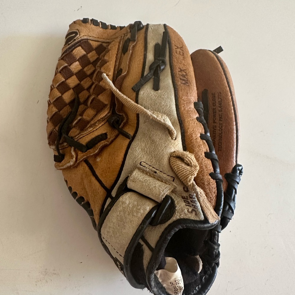 Prospect Tan and Black Baseball Glove 11.5 inch